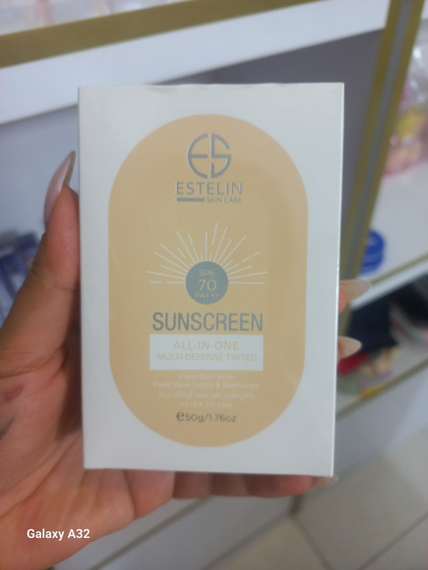 ضدآفتاب استلین صورتی ضد لک و روشن کنده اورجینال spf50